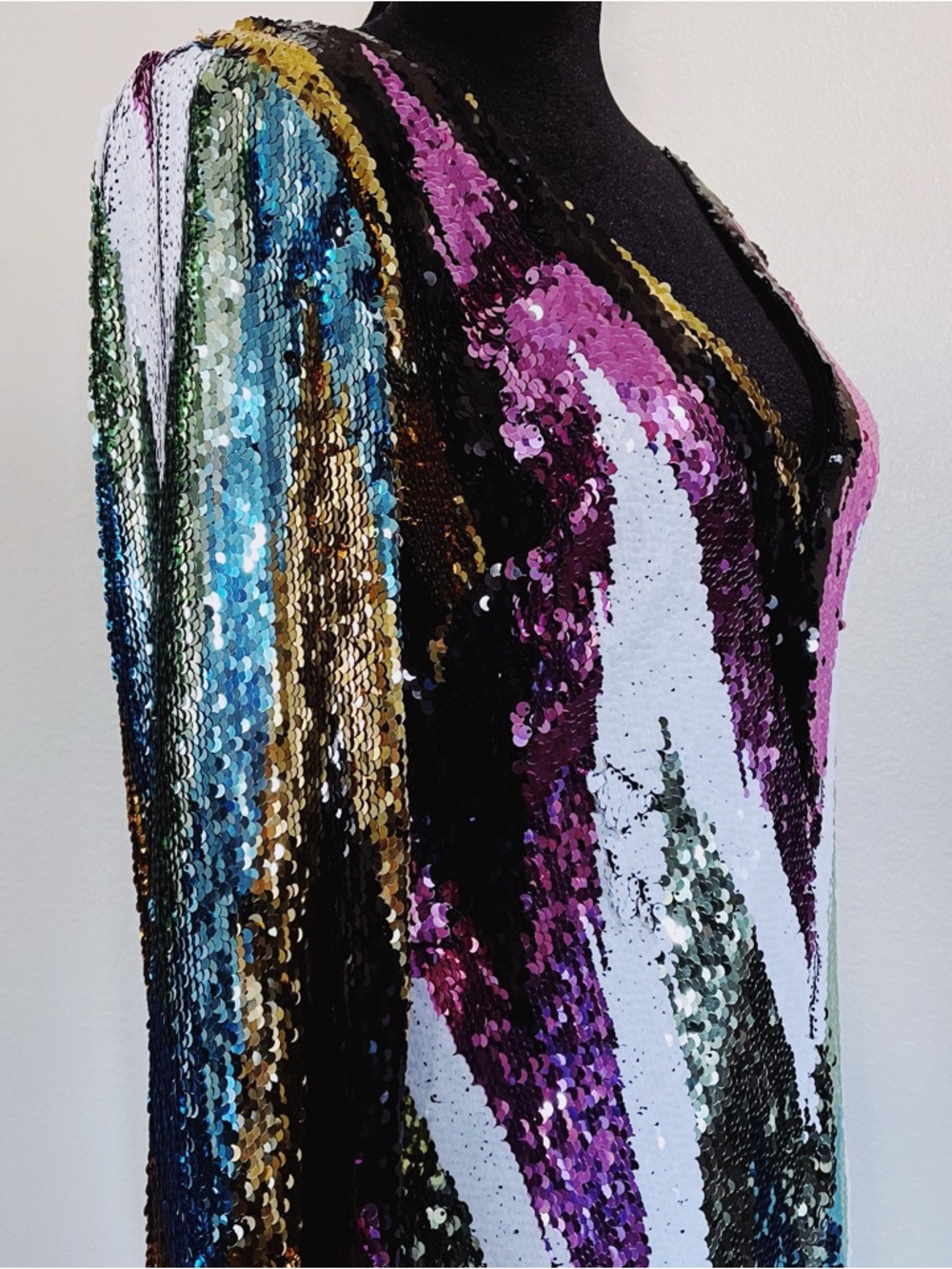 BADGLEY MISCHKA Stretch Sequin Chevron Party Dress - Picture 9 of 14